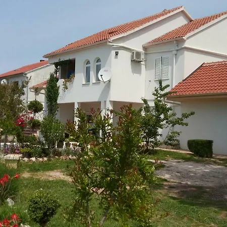 La Maison *