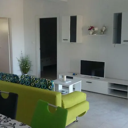 La Maison דירה זאדאר