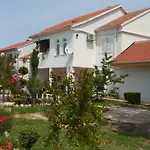 La Maison *