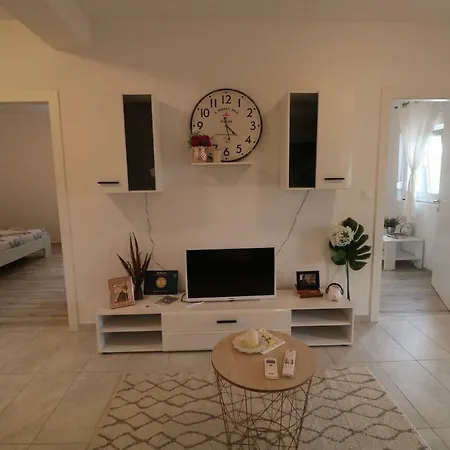 La Maison זאדאר