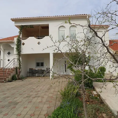 La Maison דירה זאדאר